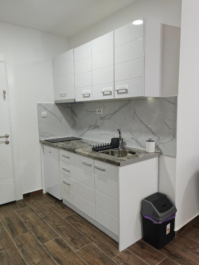 Imperial Apartment เวลิโก กราดิชเต ภายนอก รูปภาพ