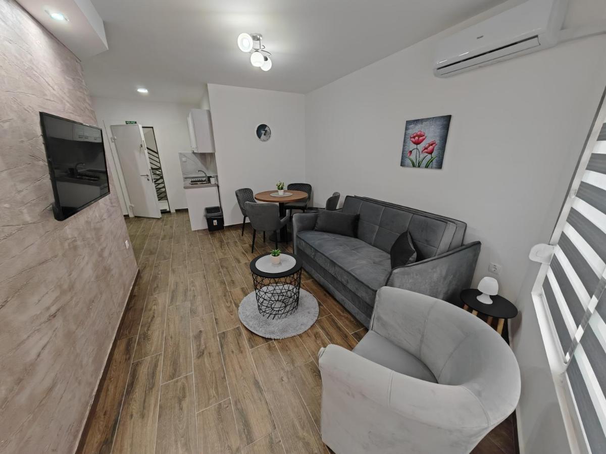 Imperial Apartment เวลิโก กราดิชเต ภายนอก รูปภาพ