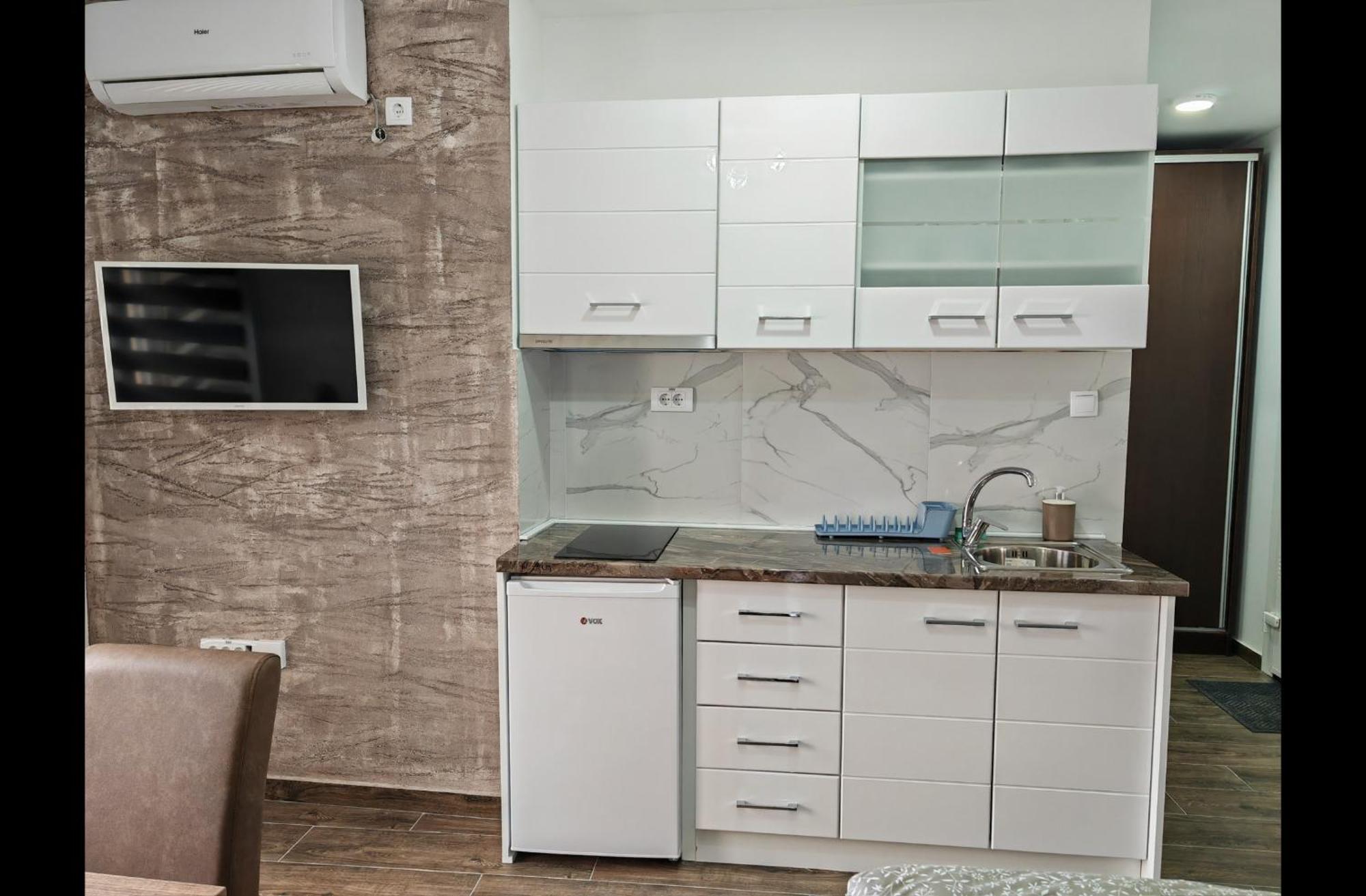 Imperial Apartment เวลิโก กราดิชเต ภายนอก รูปภาพ